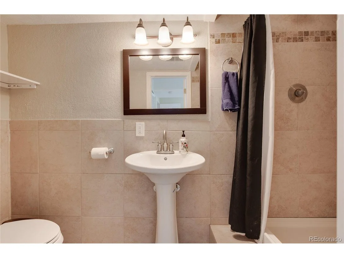 Photo of 5116 Deephaven Ct