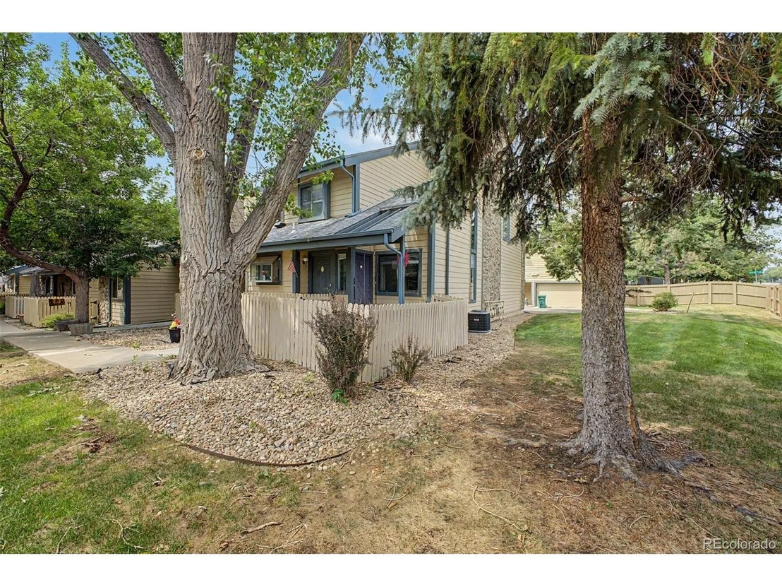 Photo of Unit F at 8790 Allison Dr