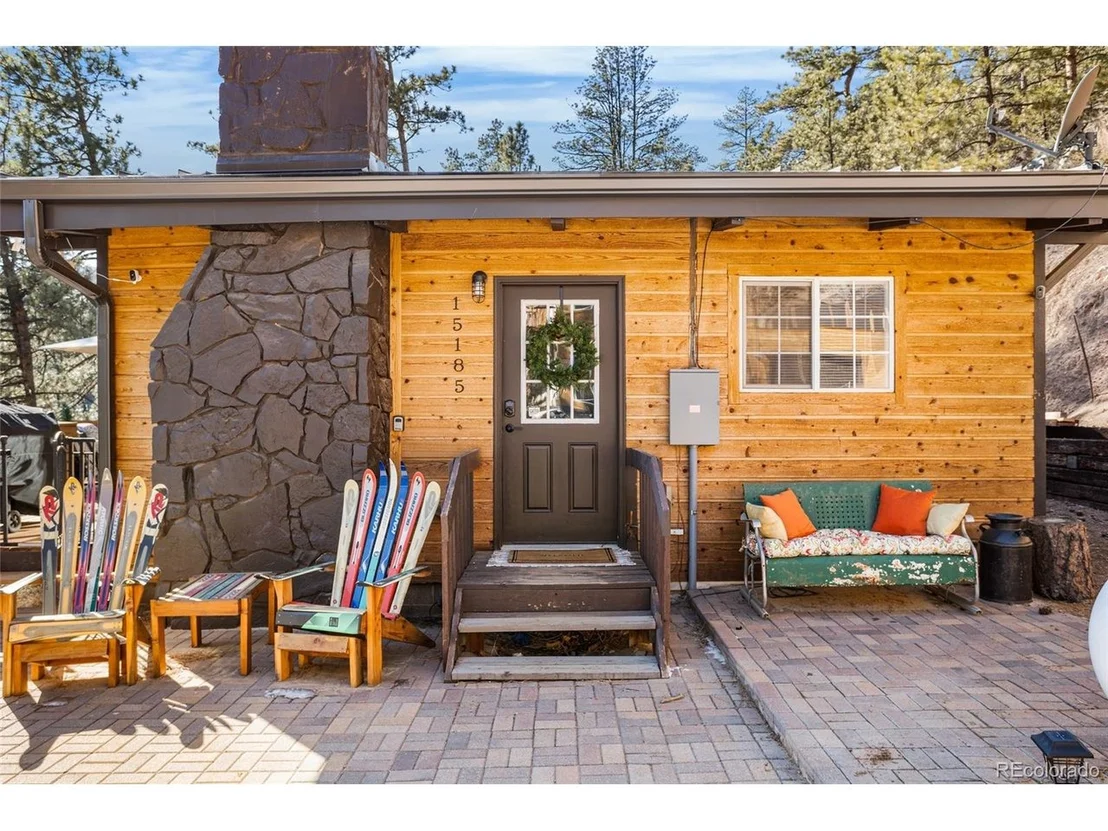 Photo of 15185 Rainbow Dr