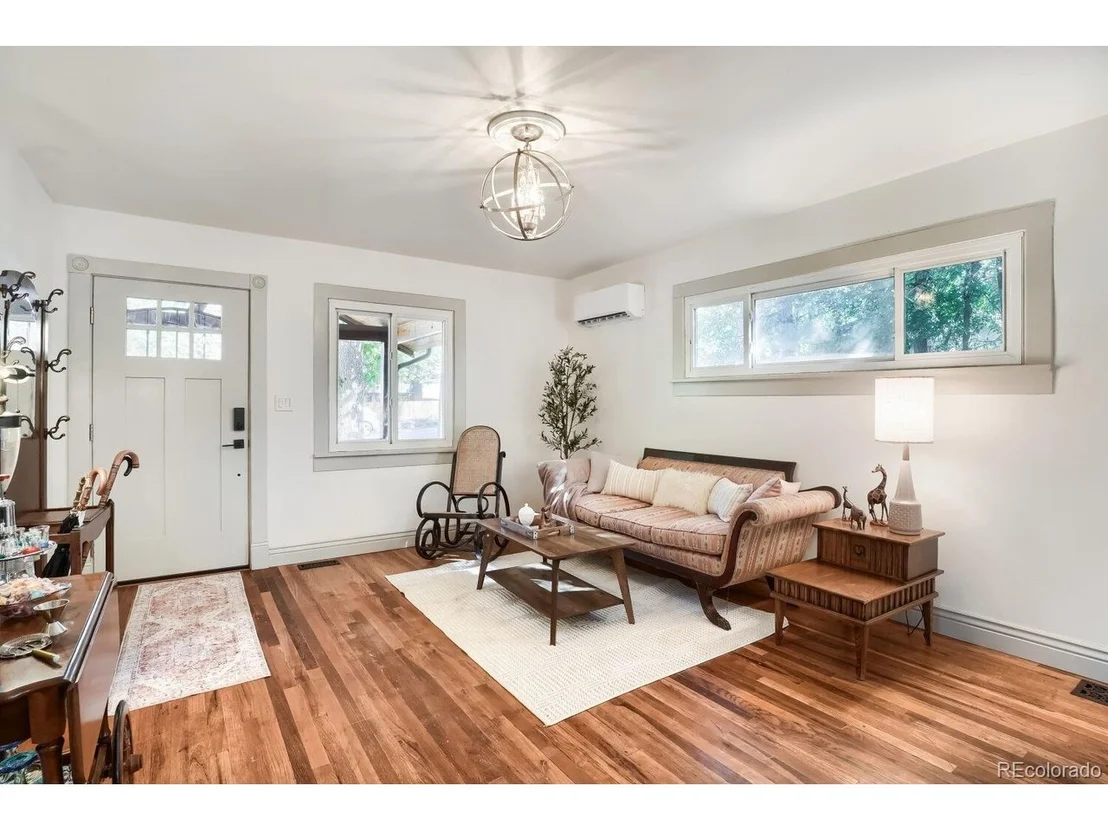 Photo of 5341 Primrose Ln