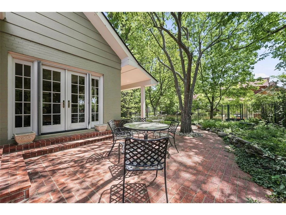 Photo of 1805 Forest Pkwy