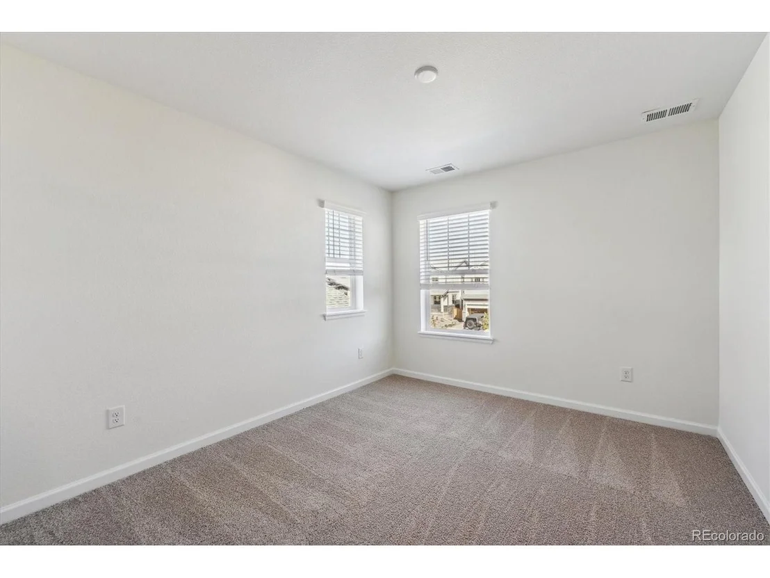Photo of 1140 Colony Dr
