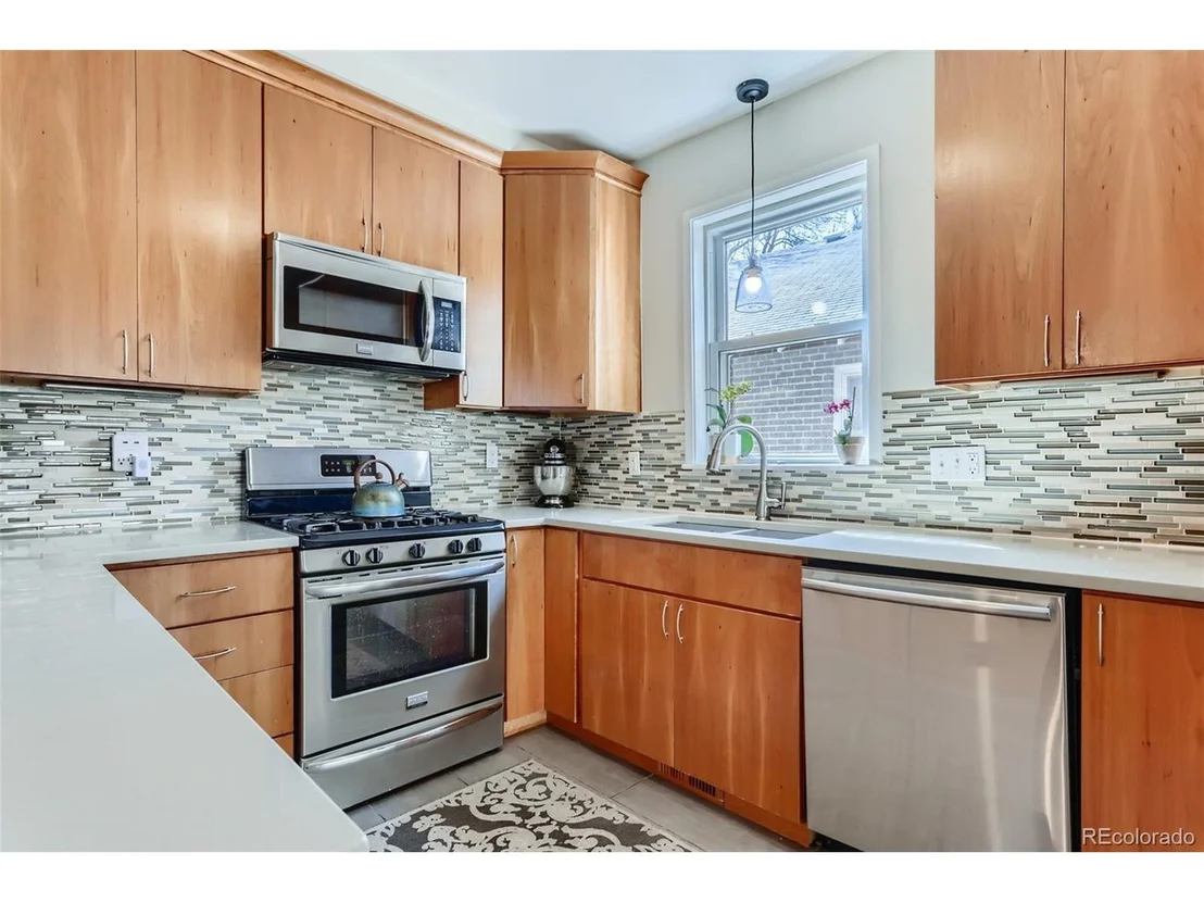 Photo of 755 Jackson St