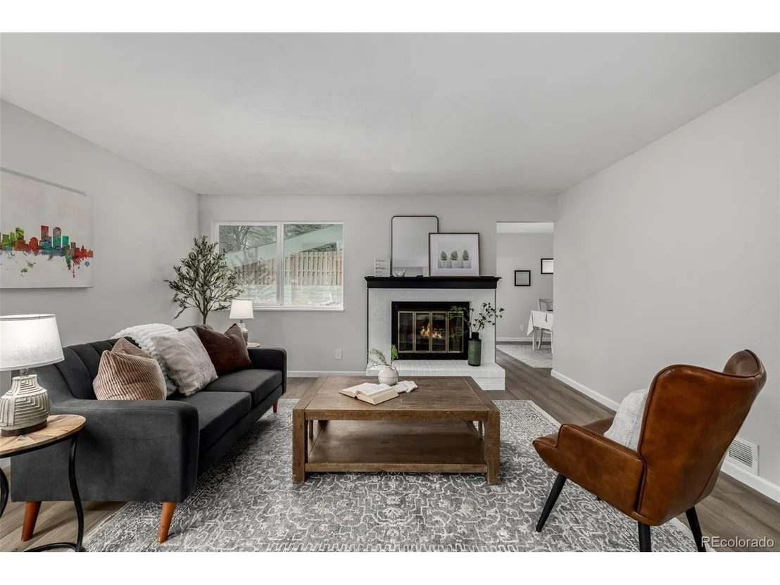 Photo of 7143 Fenton Cir