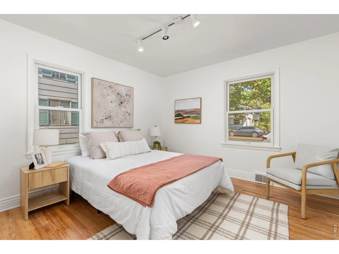 Photo of 2328 Walnut St