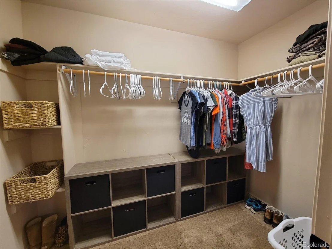 Photo of 370 Hillside Dr