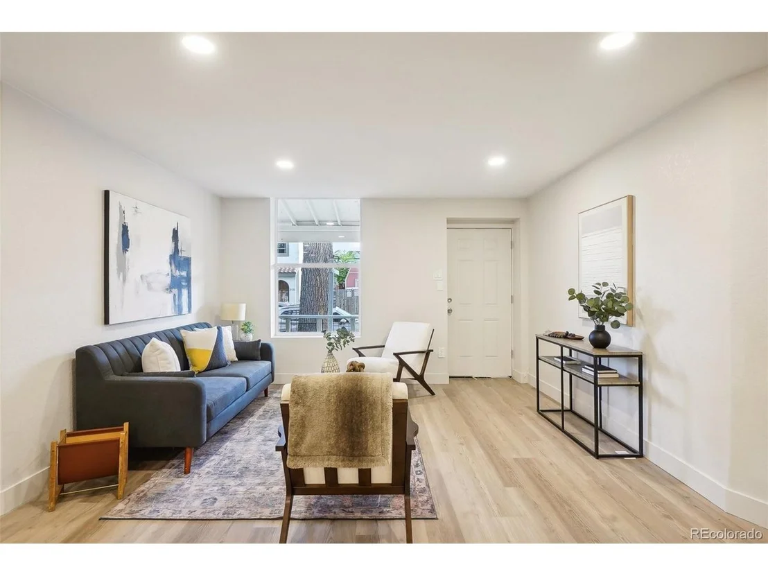 Photo of 2121 W 33rd Ave