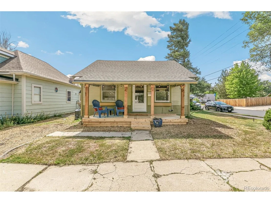 Photo of 2497 Depew St