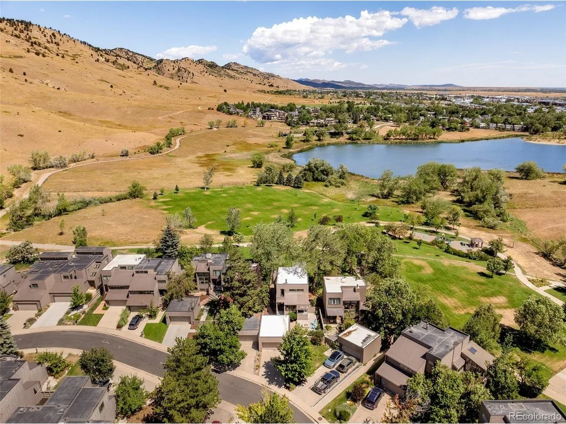 Photo of 485 Quail Cir