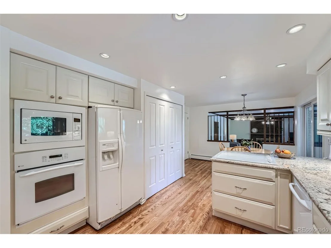 Photo of 9749 Sierra Dr
