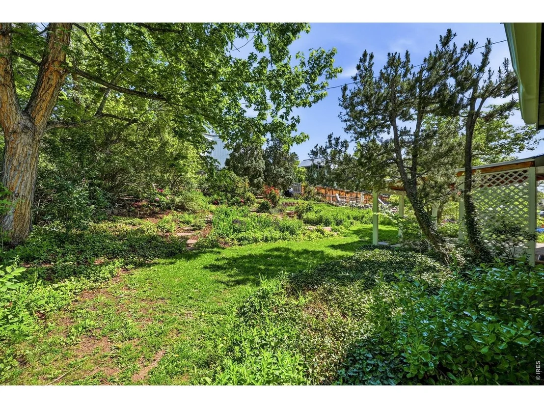 Photo of 1305 Linden Ave