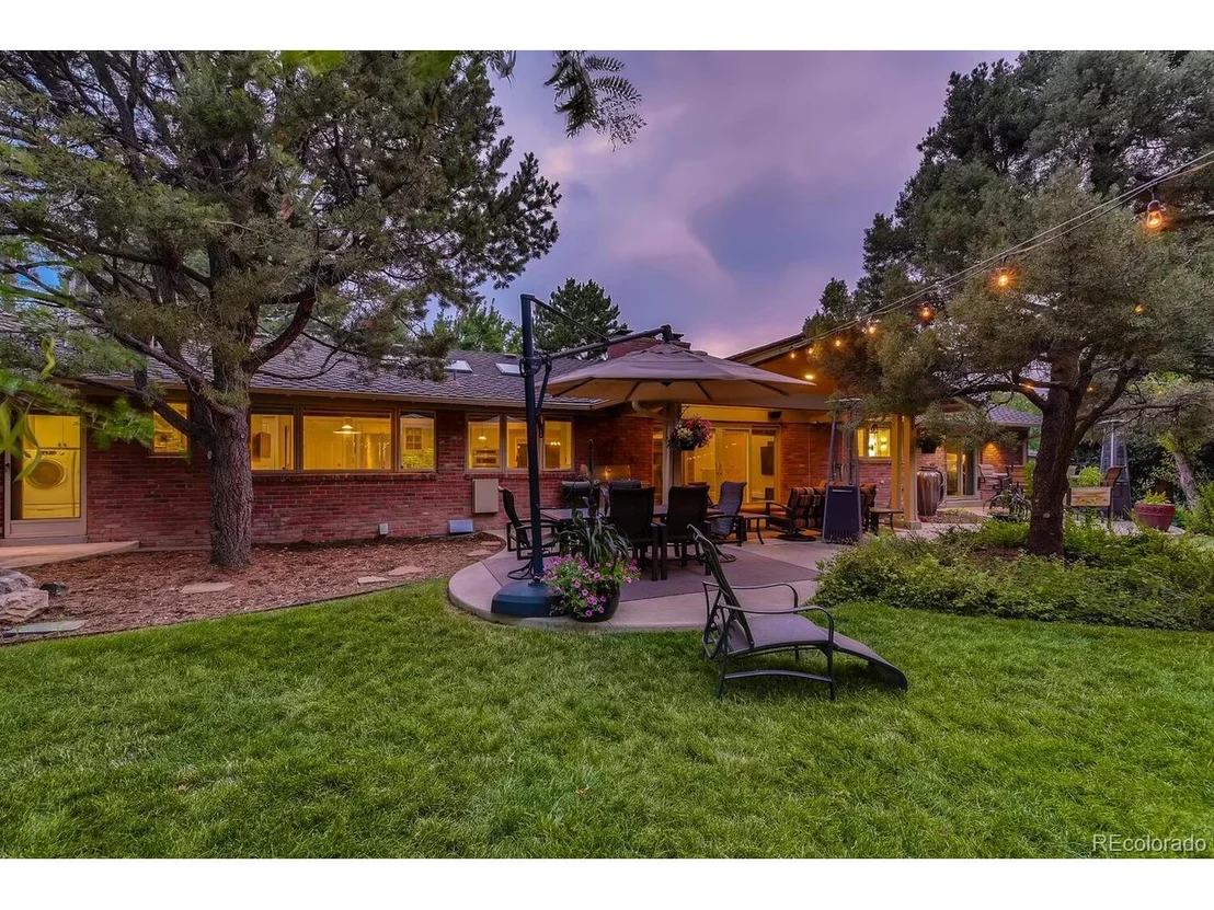 Photo of 2750 Howell Rd