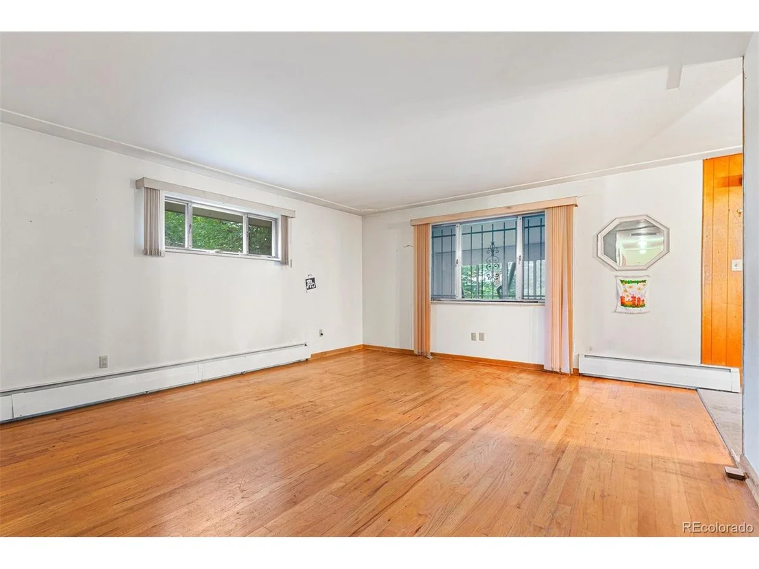 Photo of 300 Scranton St