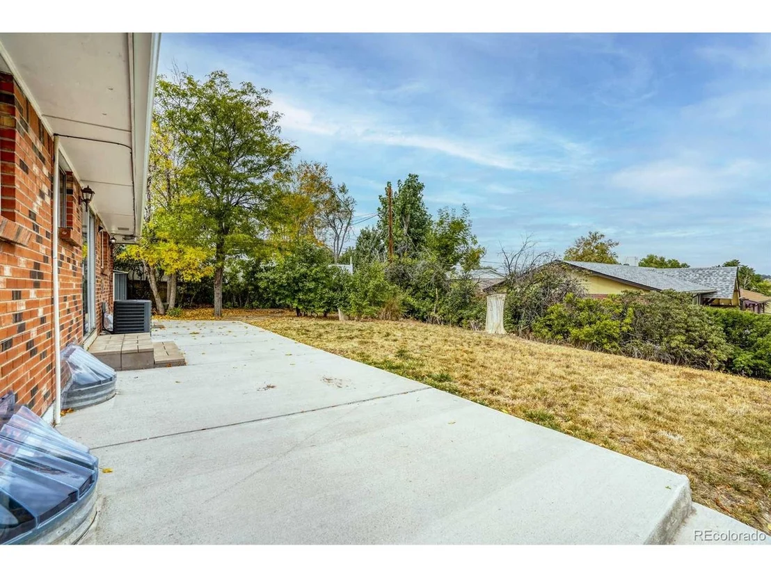 Photo of 131 Marigold Dr