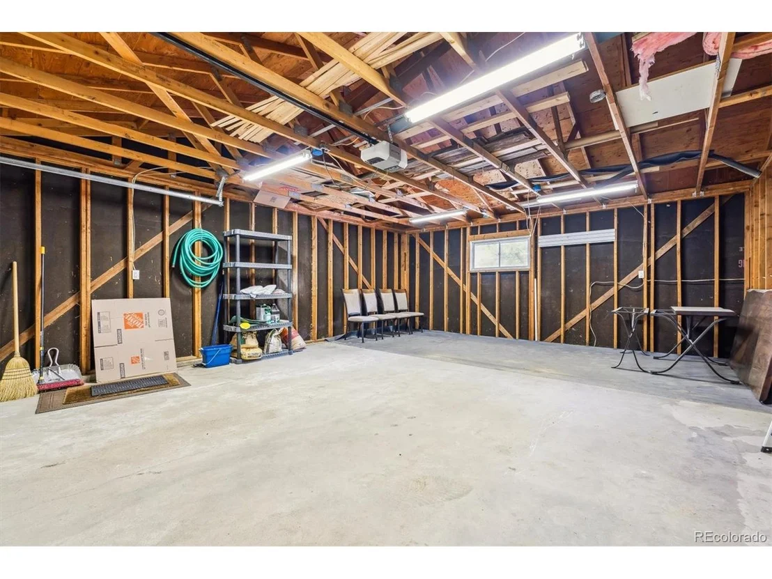 Photo of 94 Spring Ln