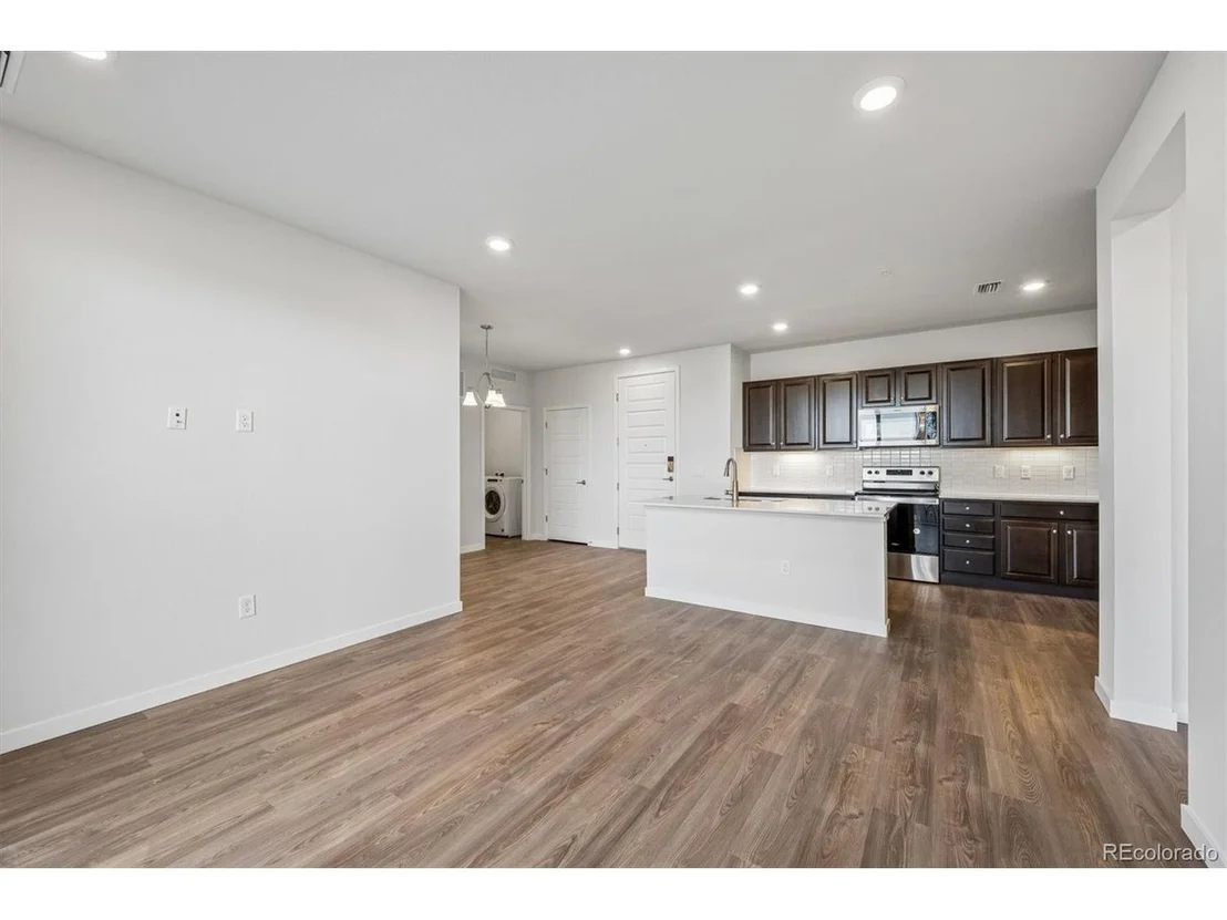 Photo of Unit 2201 at 485 Interlocken Blvd