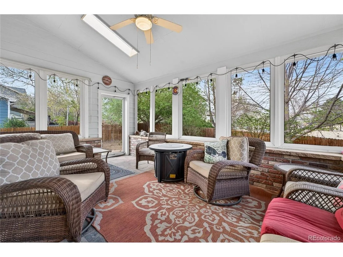 Photo of 6289 Viewpoint Ave