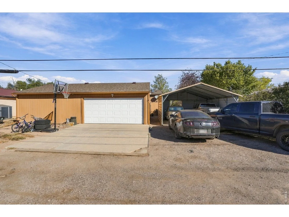 Photo of 404 W Shafer Ave