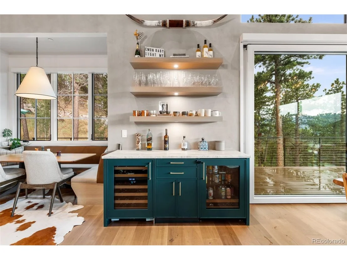 Photo of 280 Alder Ln