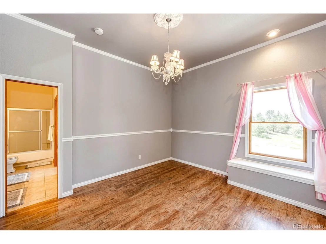 Photo of 1473 Tomichi Dr