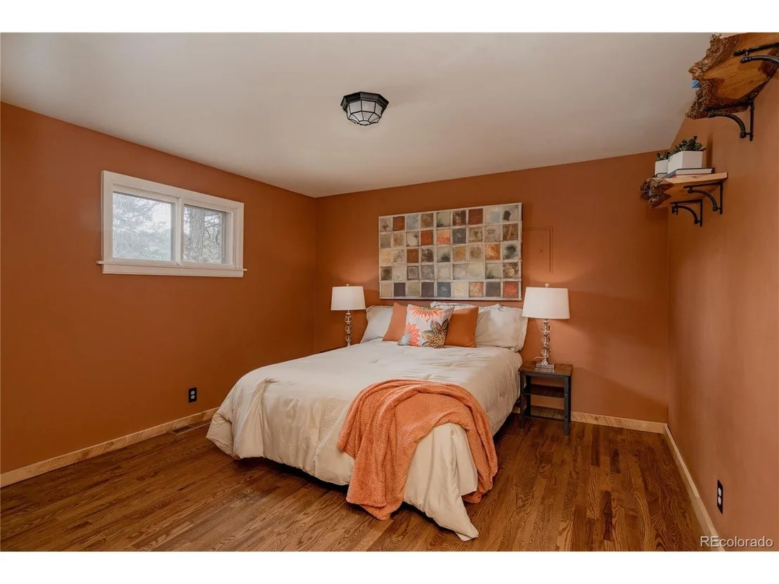 Photo of 297 Circle Dr