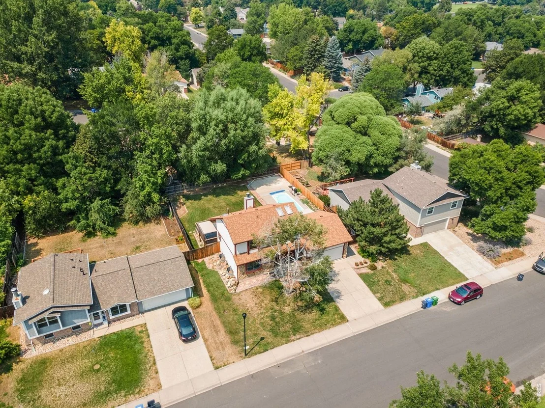 Photo of 2913 Eindborough Dr