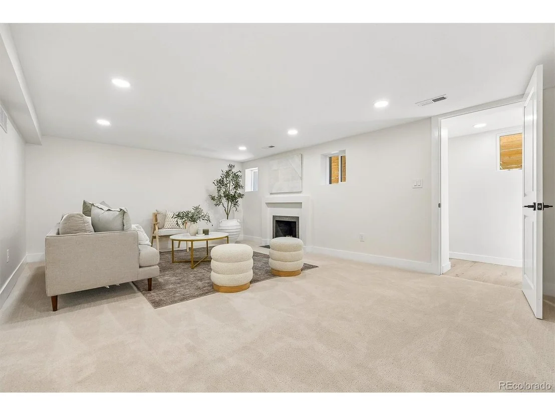 Photo of 2635 King St
