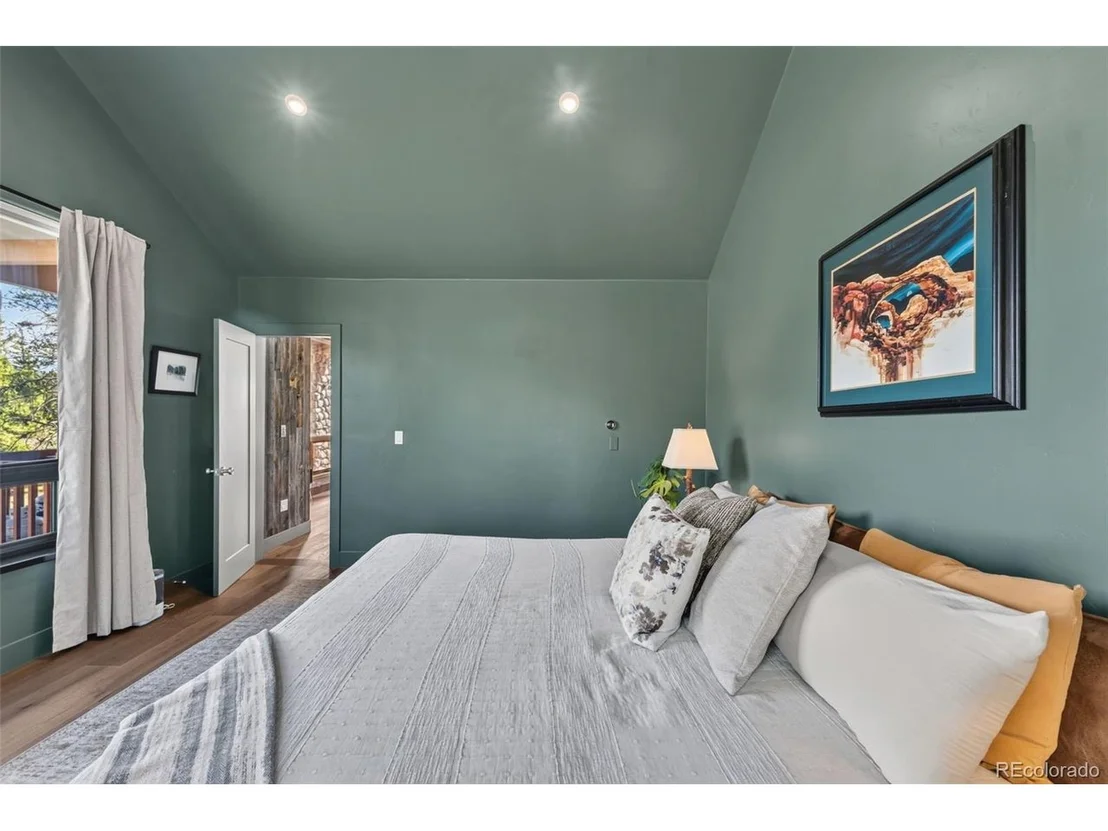 Photo of 28 Spruce Cir