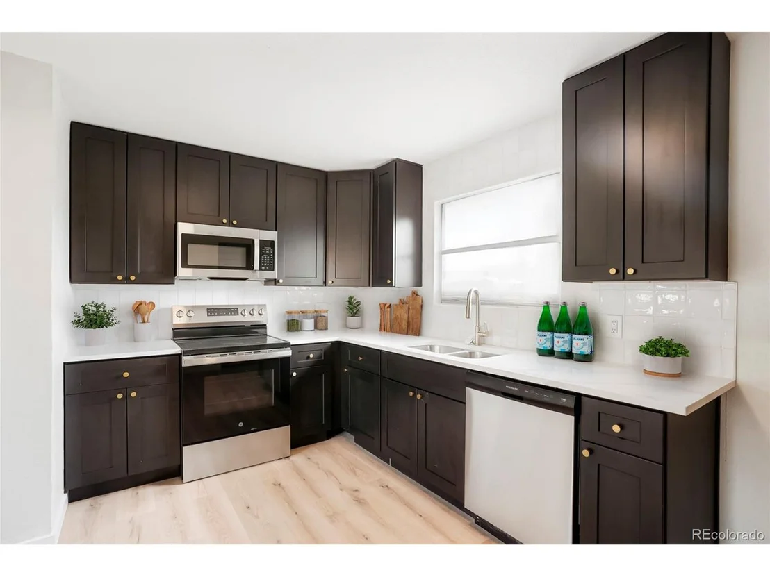 Photo of 13202 Olmsted Pl