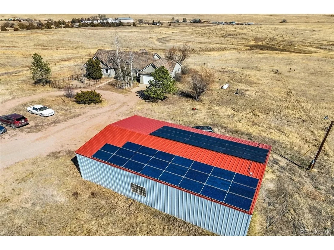 Photo of 18300 County Rd 105