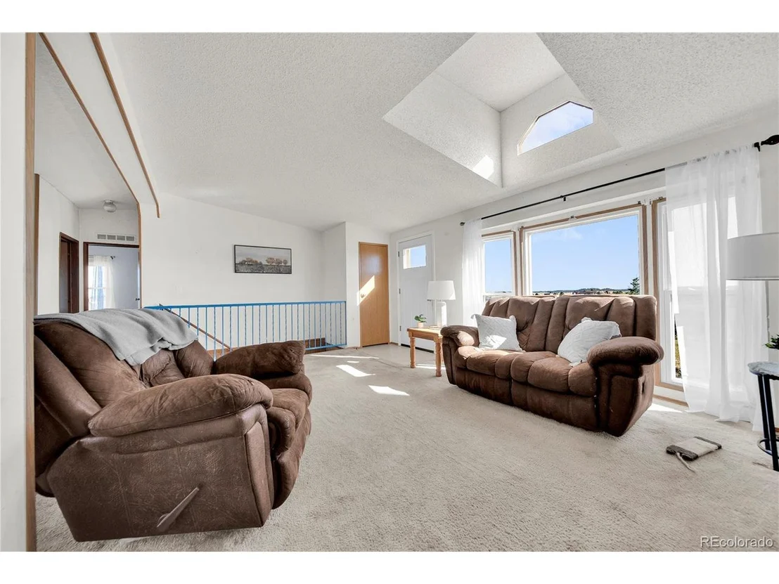Photo of 15960 Homecrest Cir