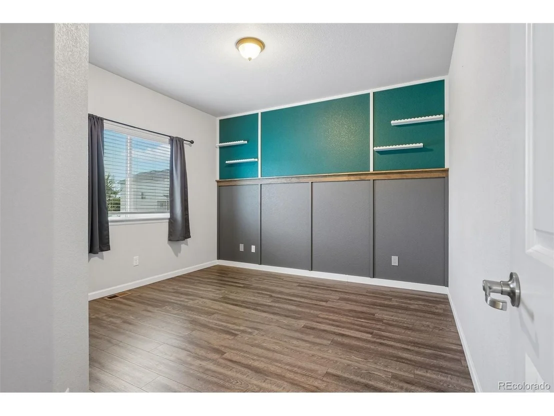 Photo of 291 Saskatoon Dr