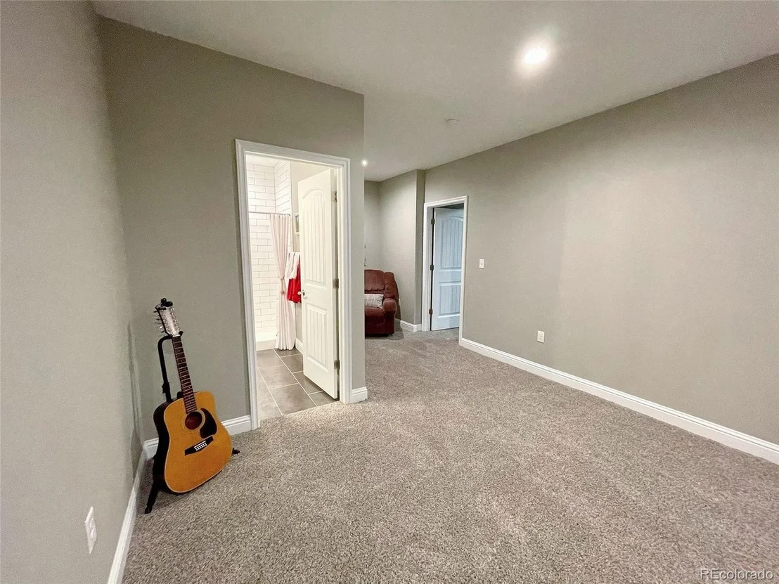 Photo of 2157 Donna St