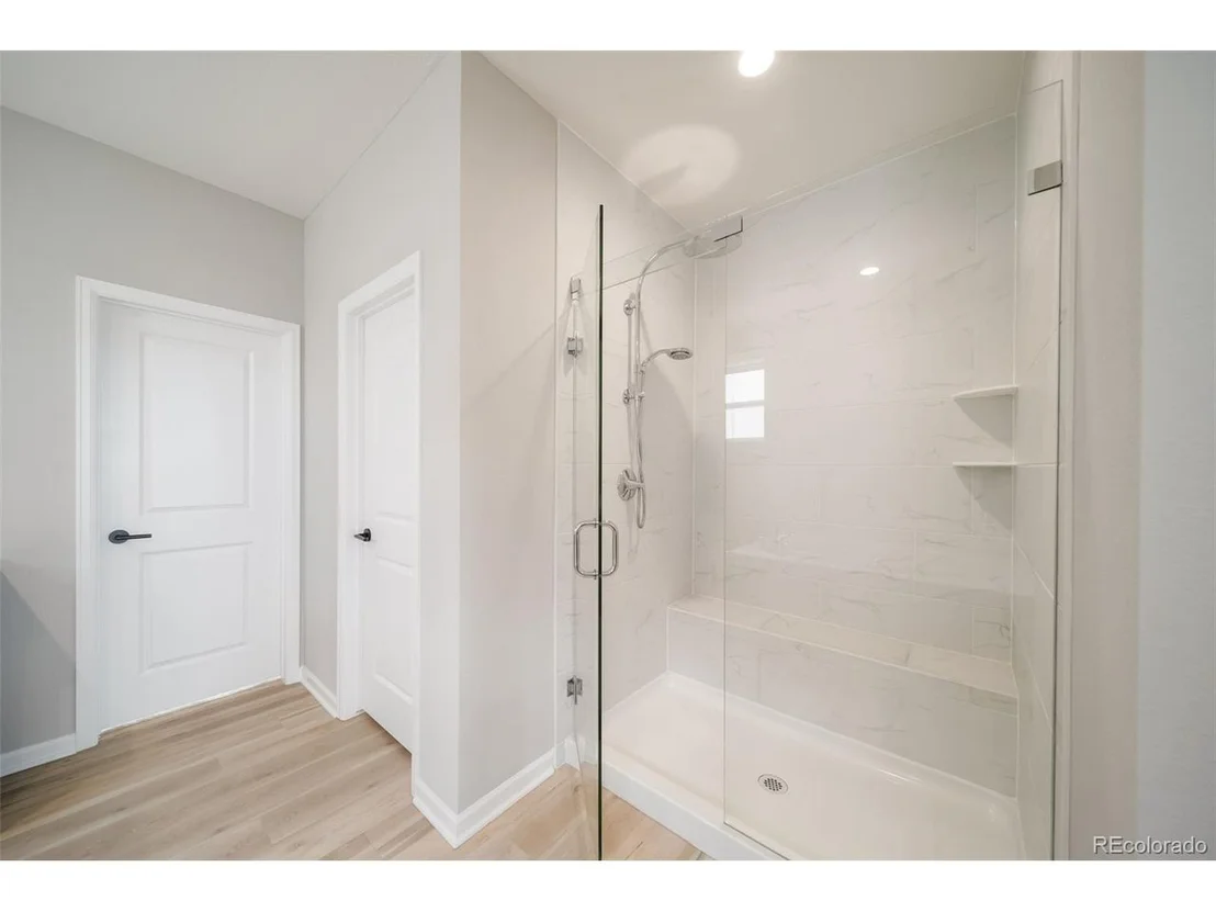 Photo of 5699 Amarosa Dr