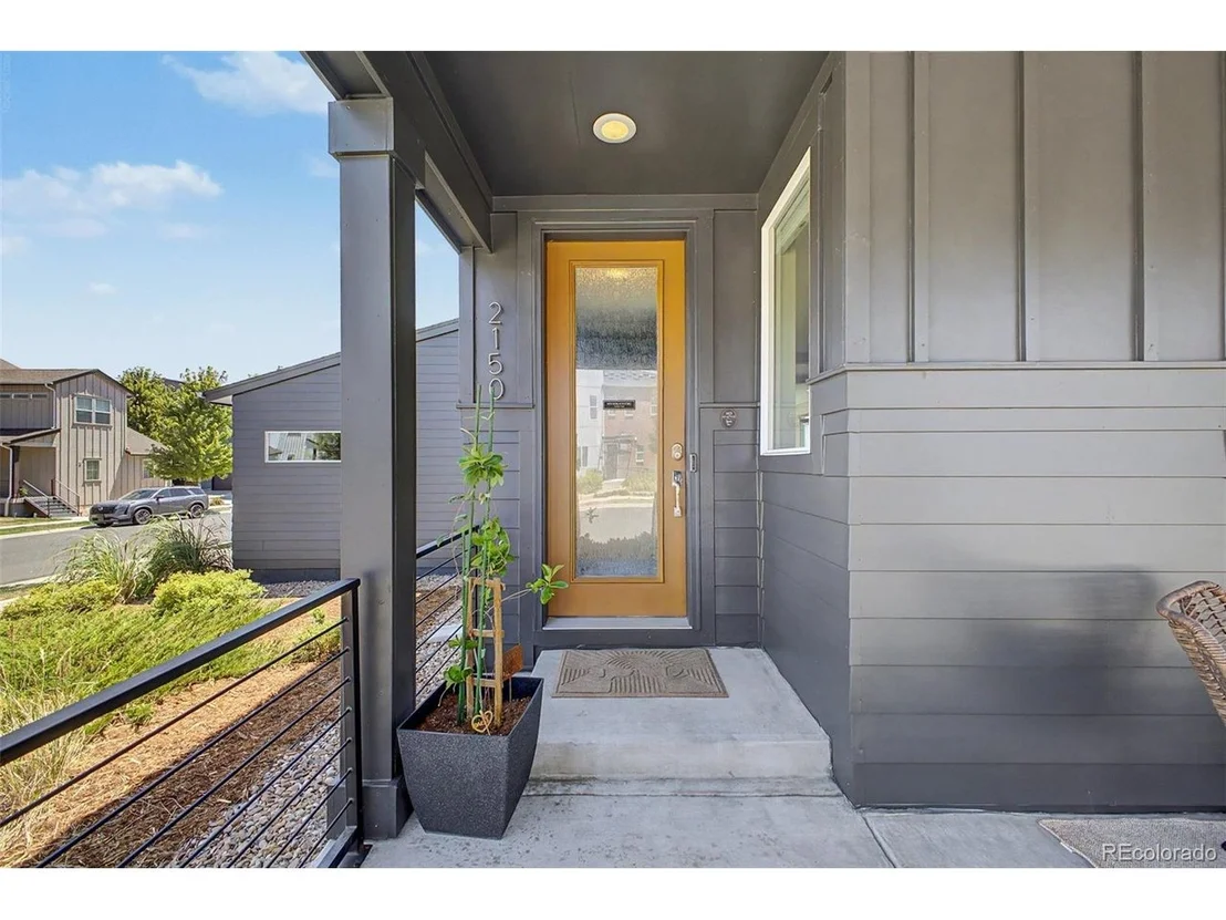Photo of 2150 W 67th Dr