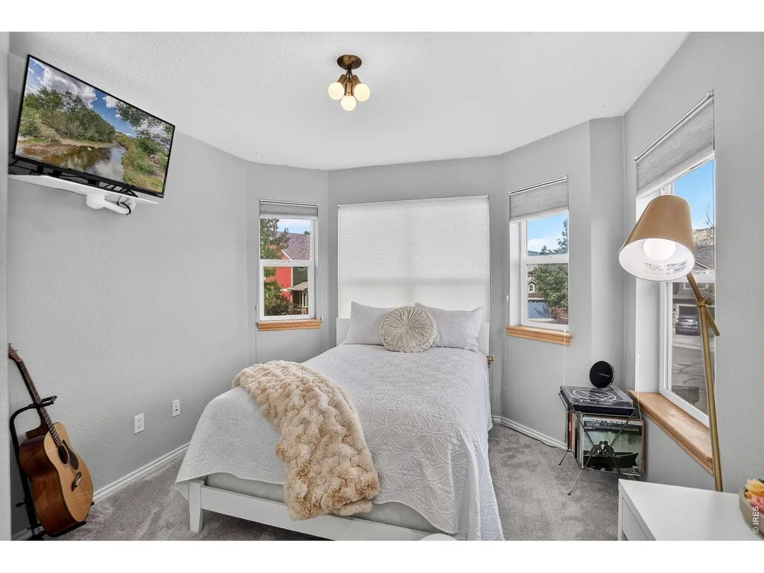 Photo of 103 Bohn Ct