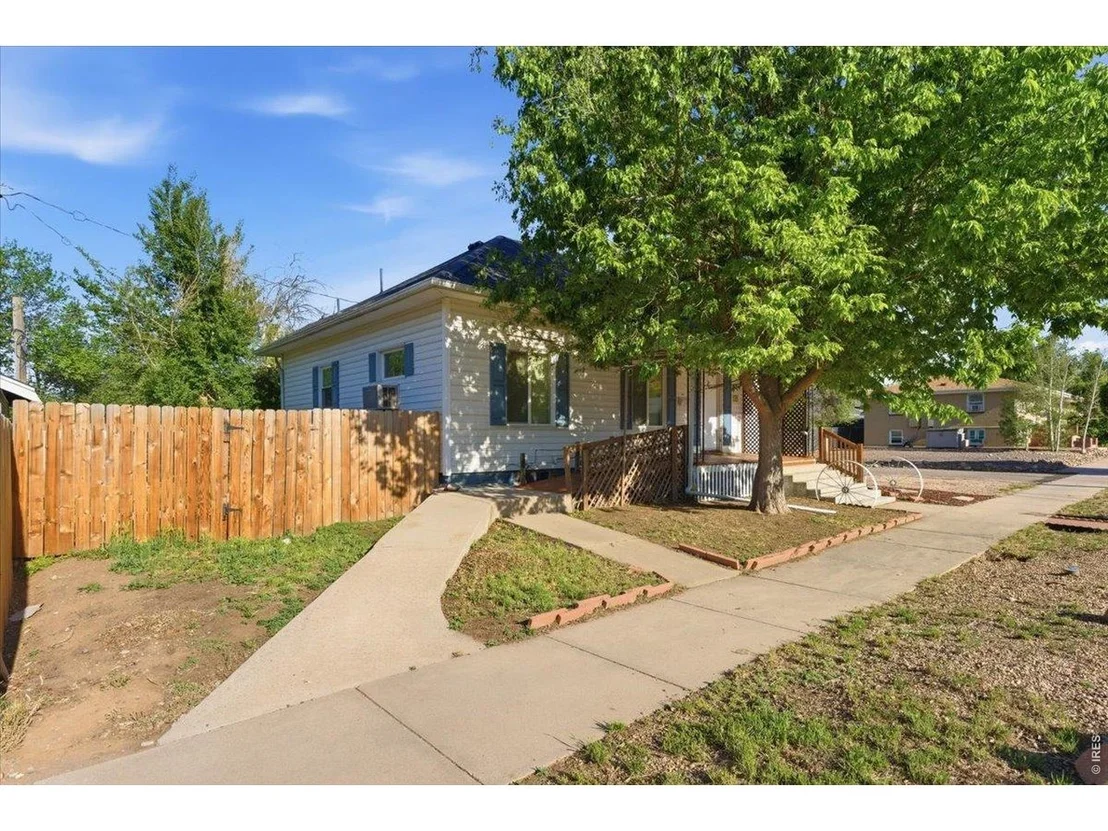 Photo of 1110 14th Ave