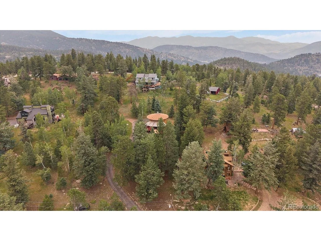 Photo of 475 Circle Dr
