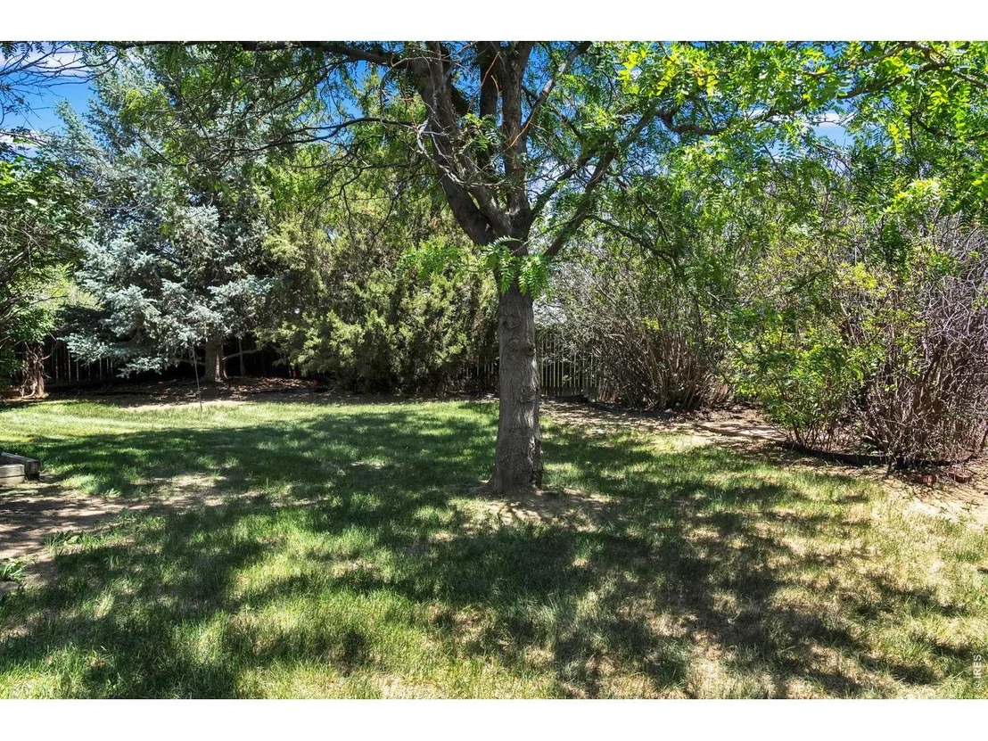 Photo of 1106 Red Oak Dr