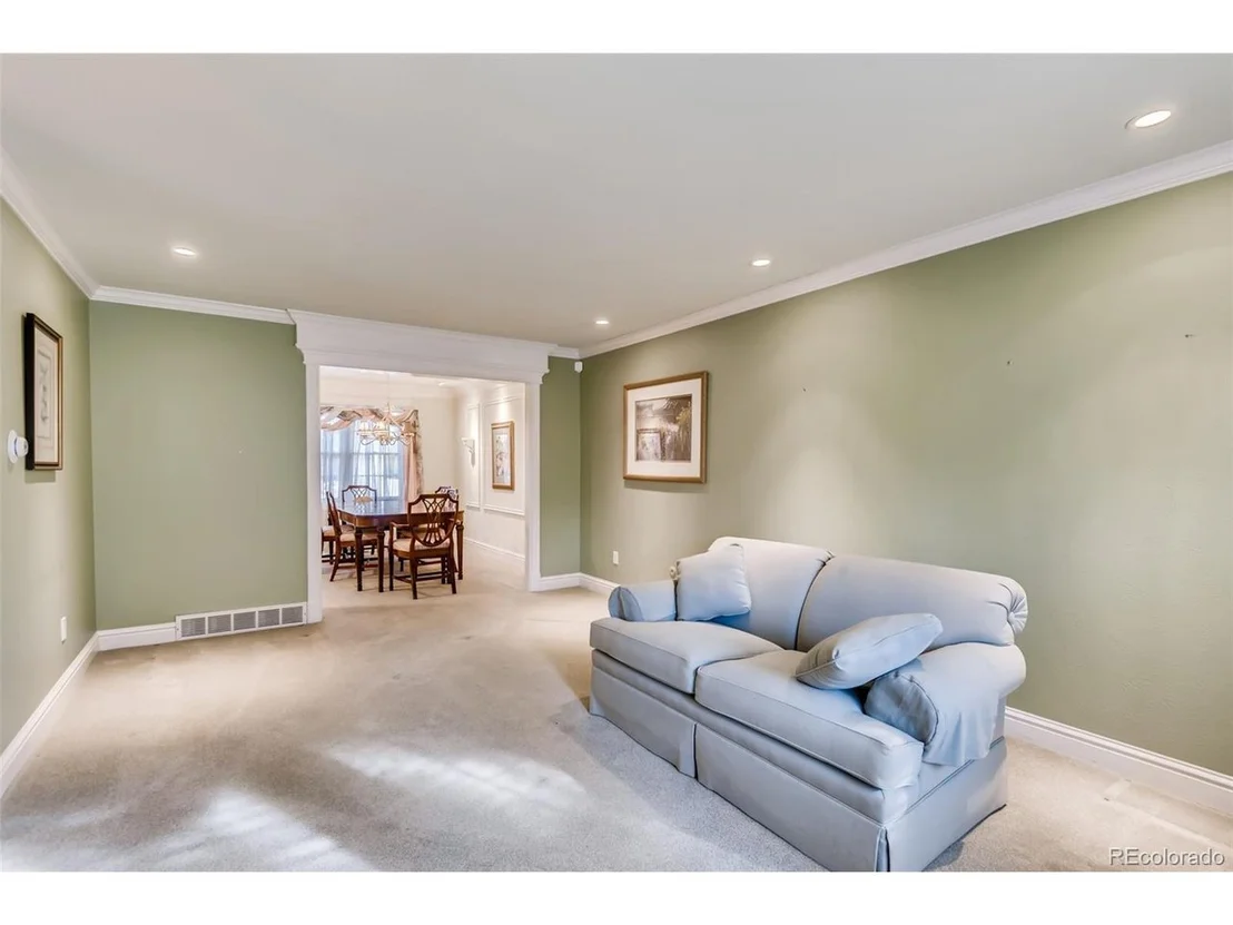 Photo of 8065 Iris St