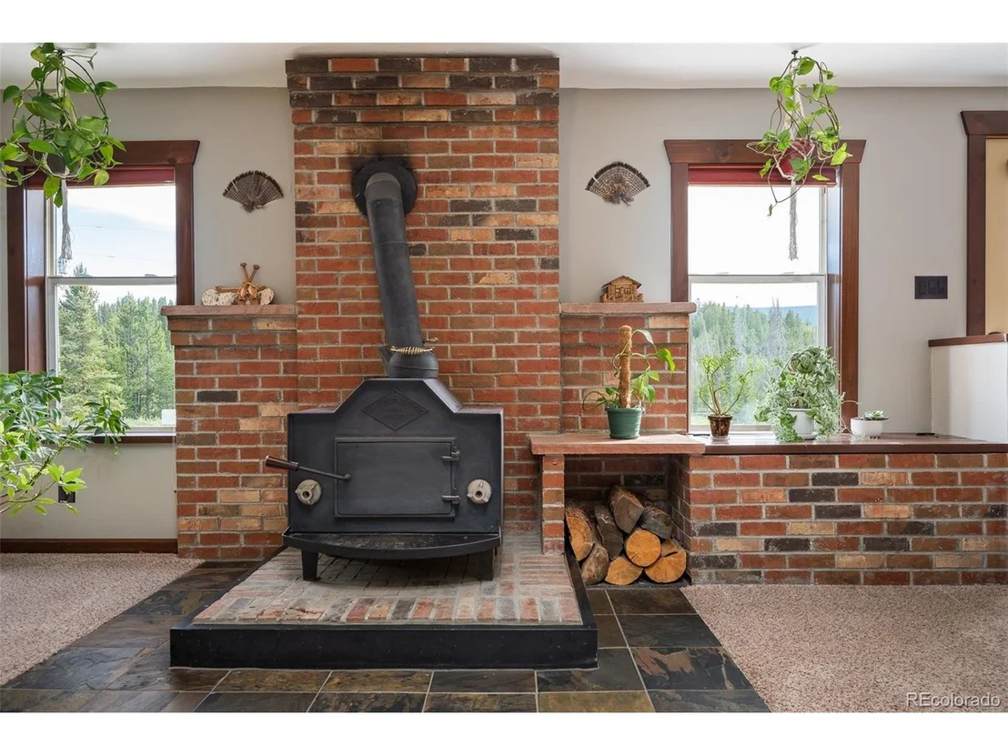 Photo of 327 County Road 5212
