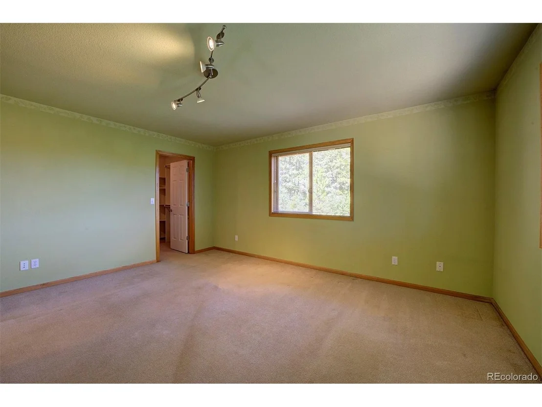 Photo of 25127 Red Cloud Dr