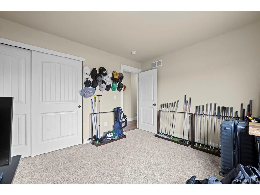 Photo of 5545 Drake Way