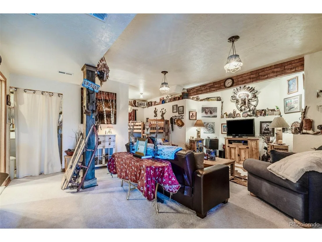 Photo of 672 Wampum Ln