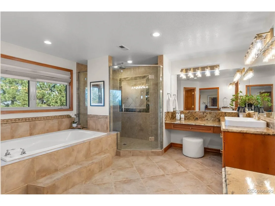 Photo of 5129 Shade Tree Ln