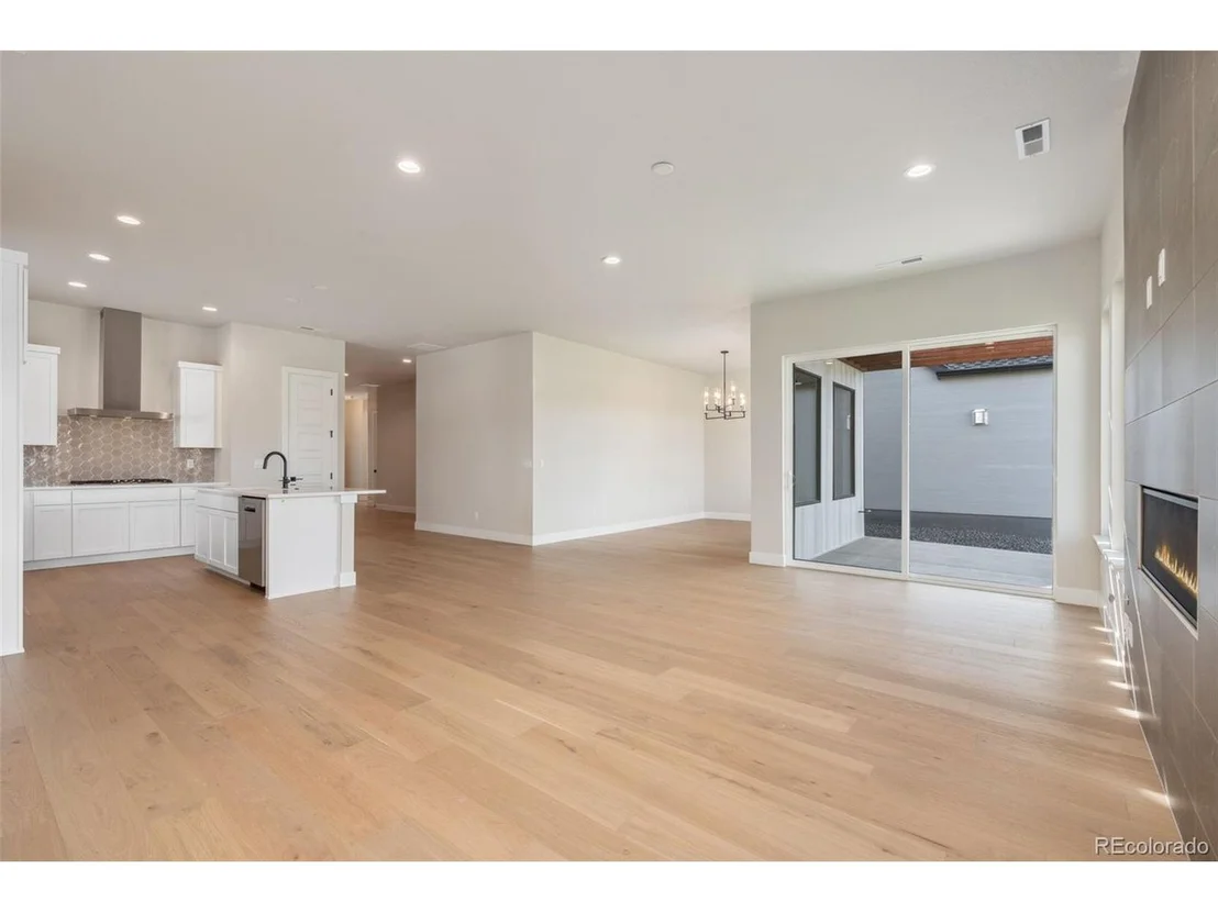 Photo of 1720 Barefoot Dr