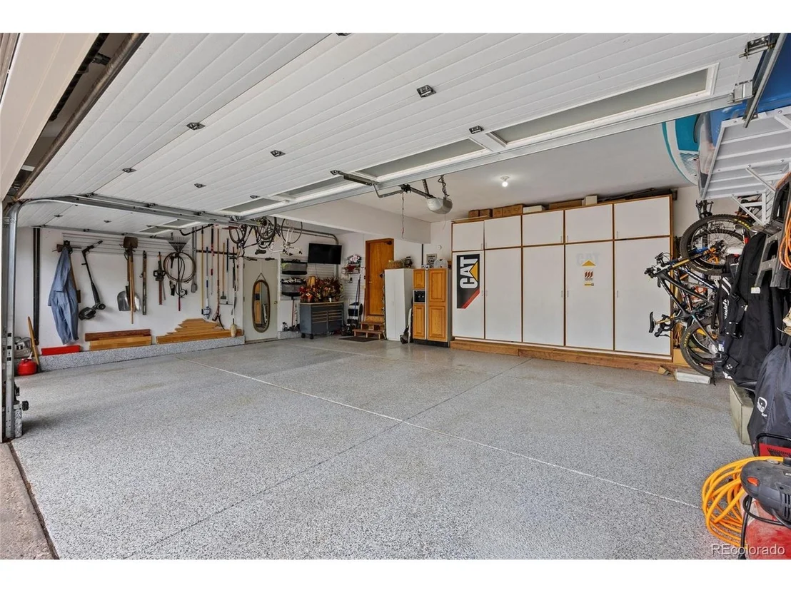 Photo of 19 Amaranth Dr