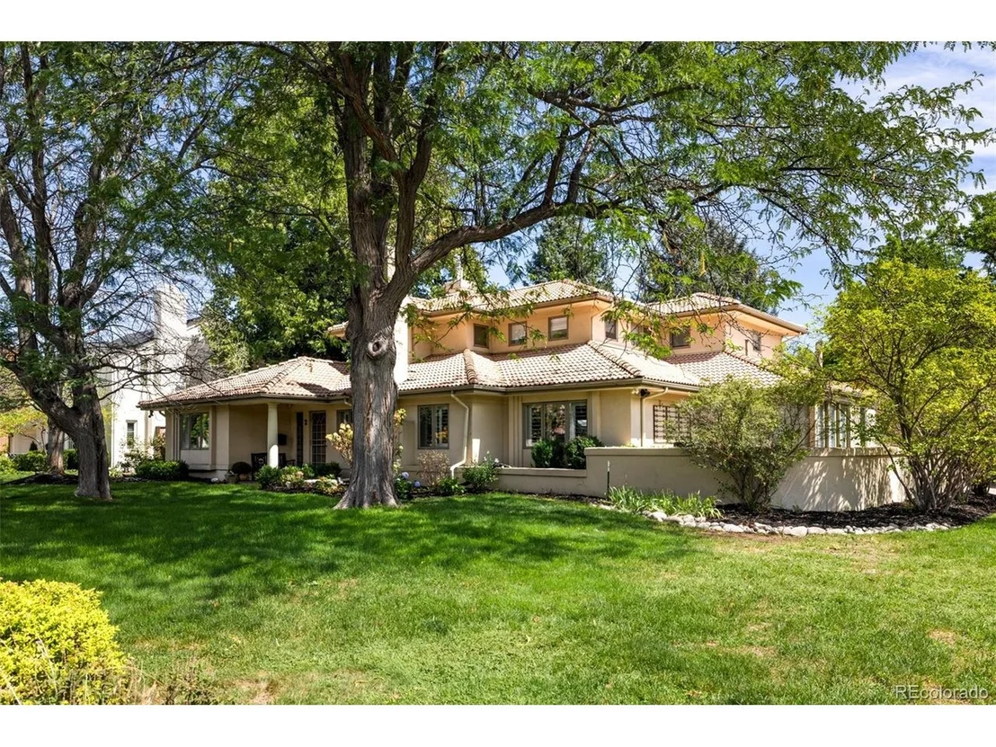 Photo of 2 Elm St