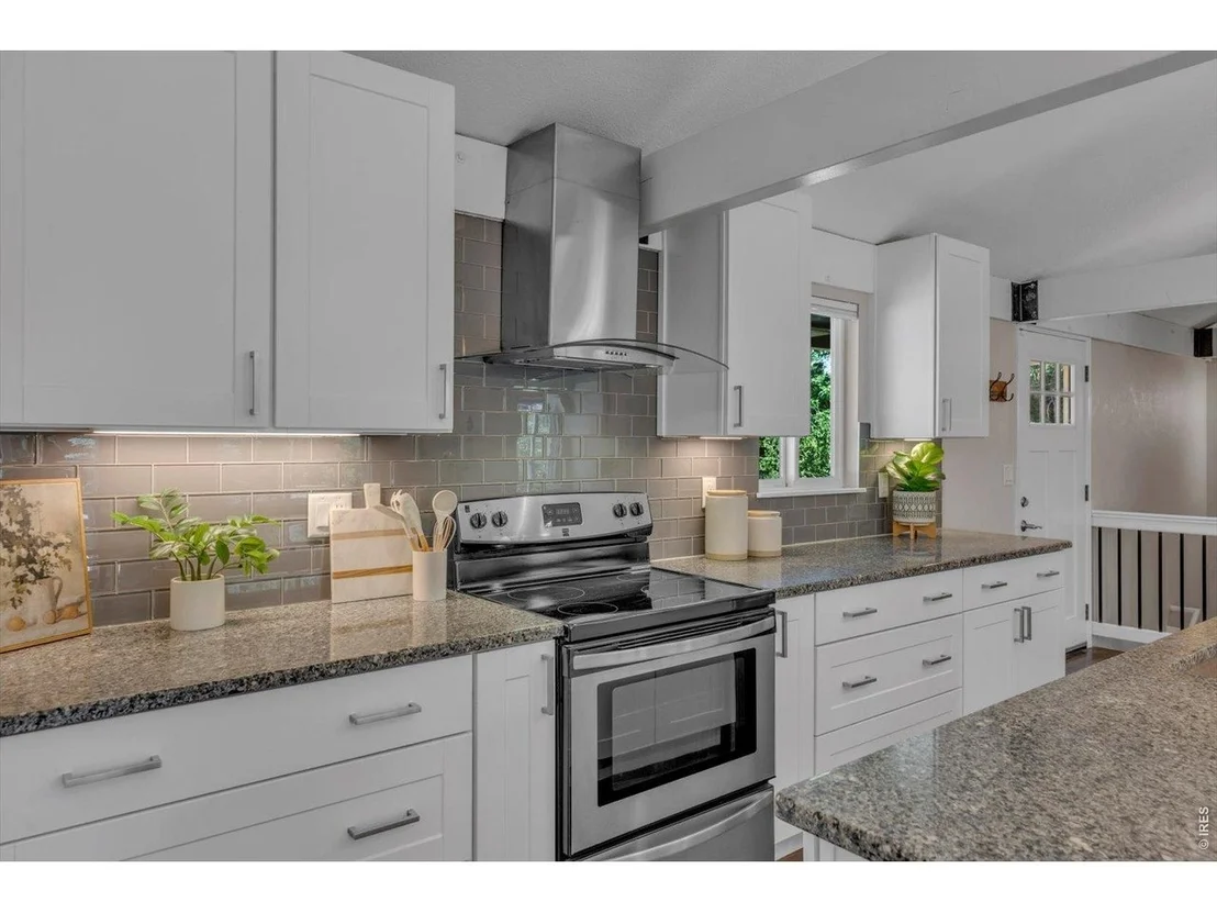 Photo of 1490 Chambers Dr