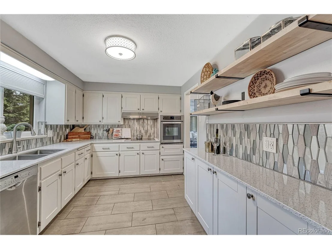 Photo of 8223 W 70th Pl